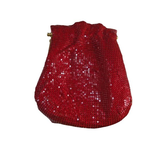 Vintage Red Sequin Metal Mesh Clutch Purse With Gold Hardware - Picture 2 of 6